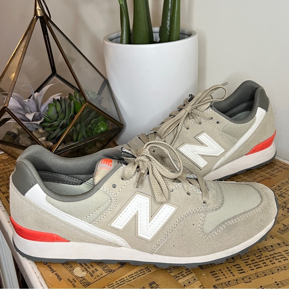 New Balance Classics Neutral Tan Cream Orange Accent Sneakers 8.5 40